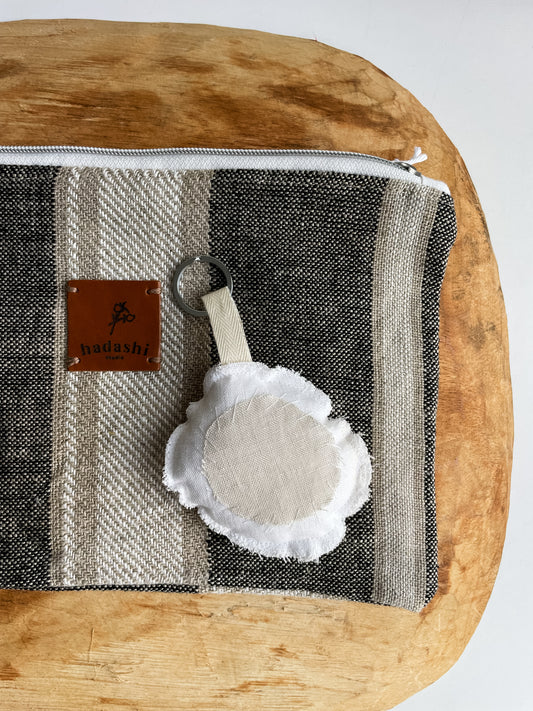 Cosmetic bag: natural large stripes